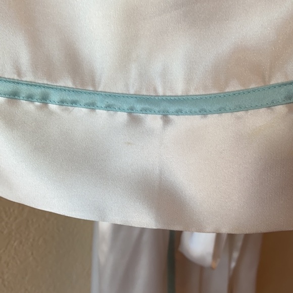 Bridal Wedding Robe Embroidered “The Bride” L/XL - Picture 10 of 11